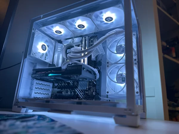 ❄️Icebox❄️<br>i3 13100 | RTX 3060